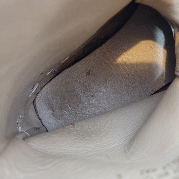 Softmoc brown mocassins with fringe in size 6 - Picture 9 of 13